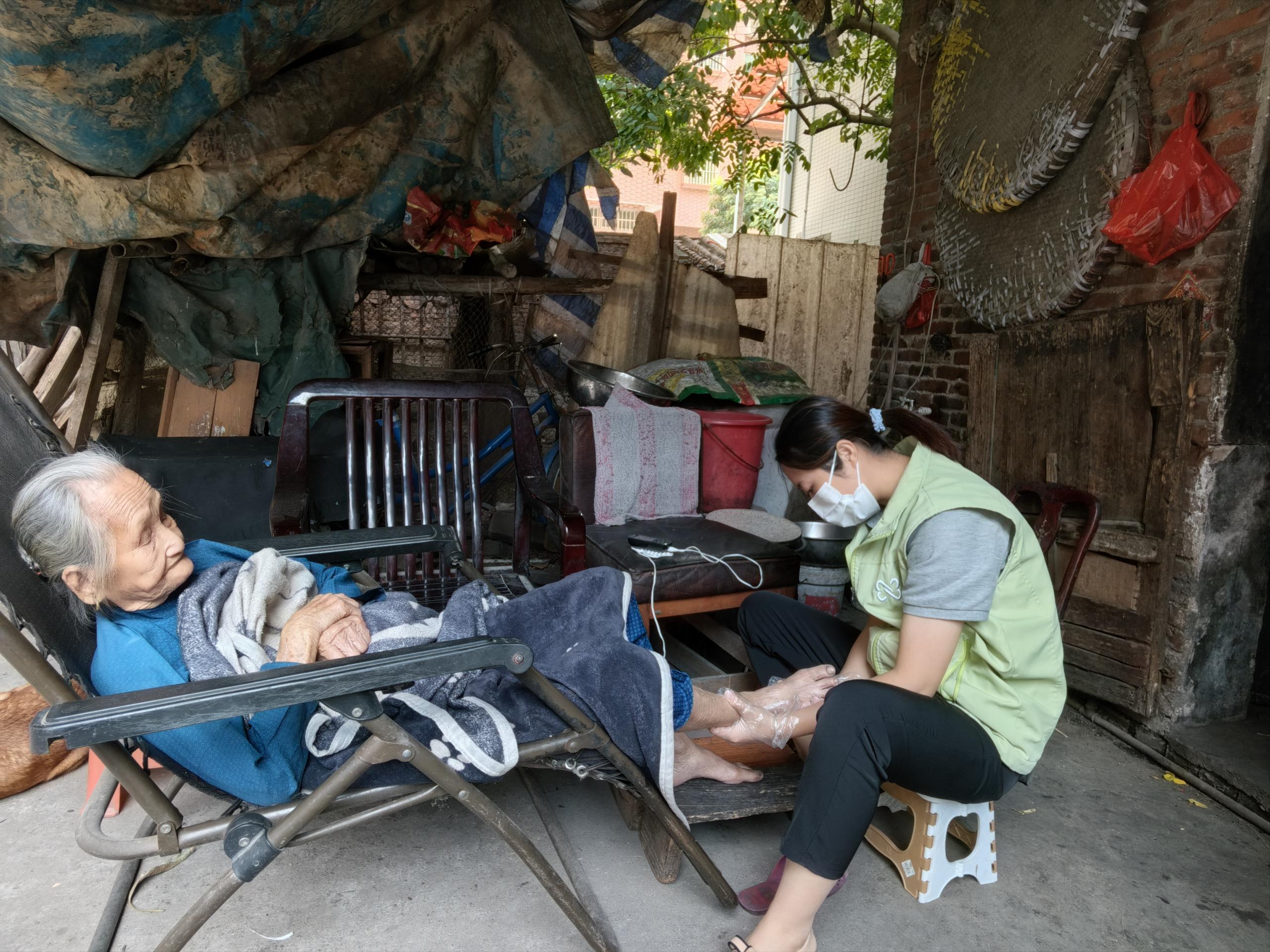 96915dafdc86f6f6249cccca22de9e7e(1)